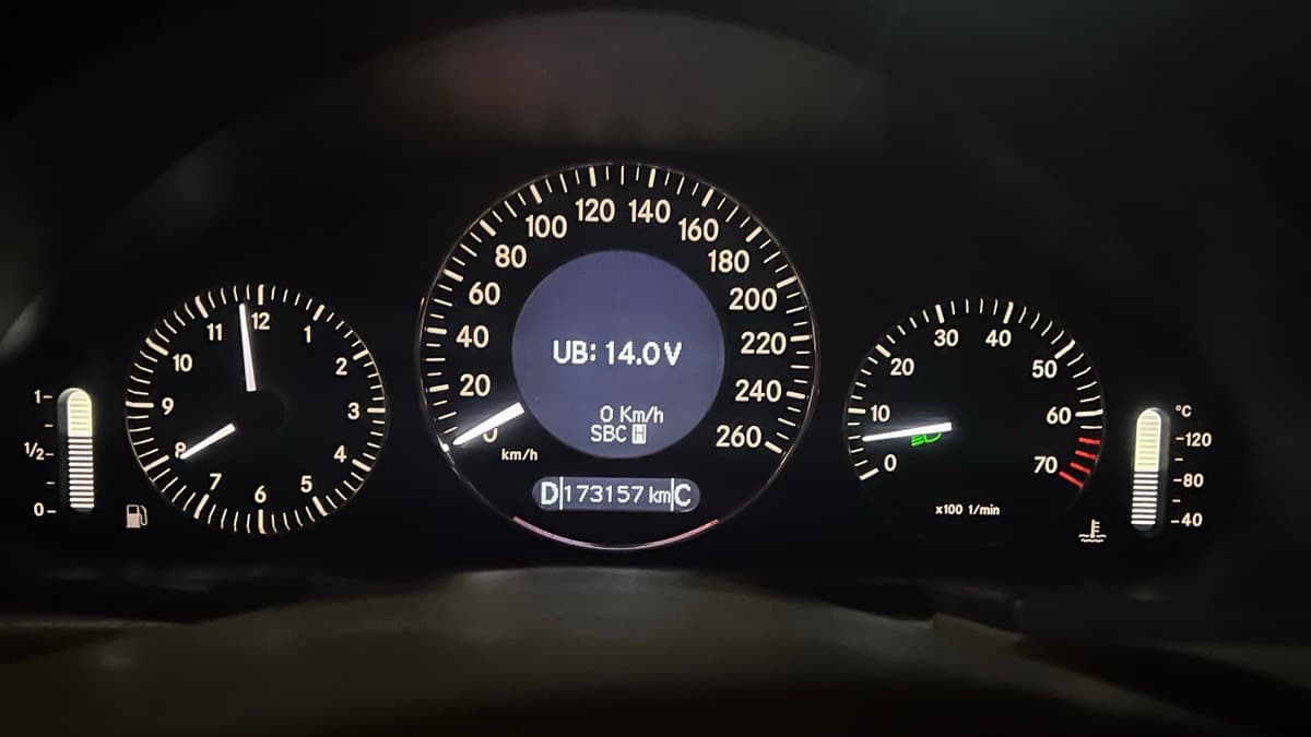 Mercedes W211 Aficionados