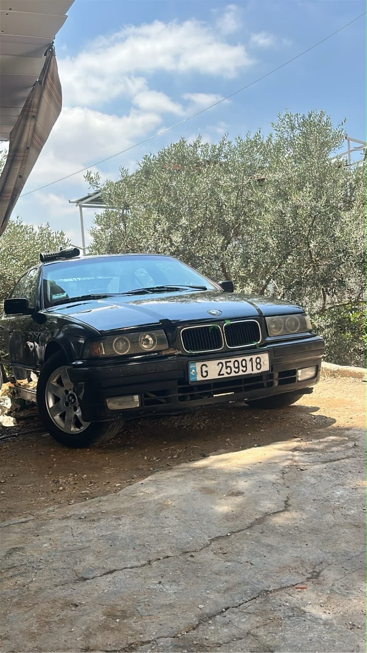 BMW 318i