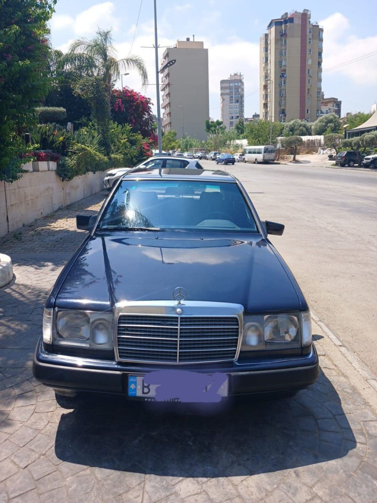 Mercedes-Benz 300E