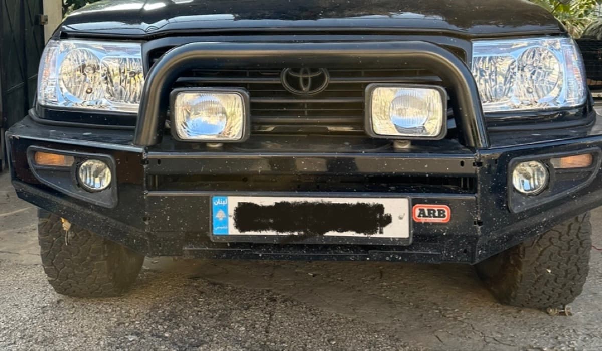 ARB Sahara Deluxe front bumper