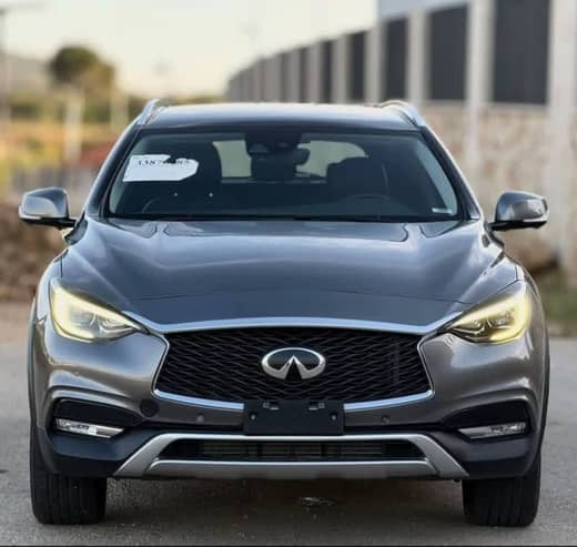 Infiniti QX30