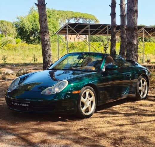 Porsche 911 Carrera 4