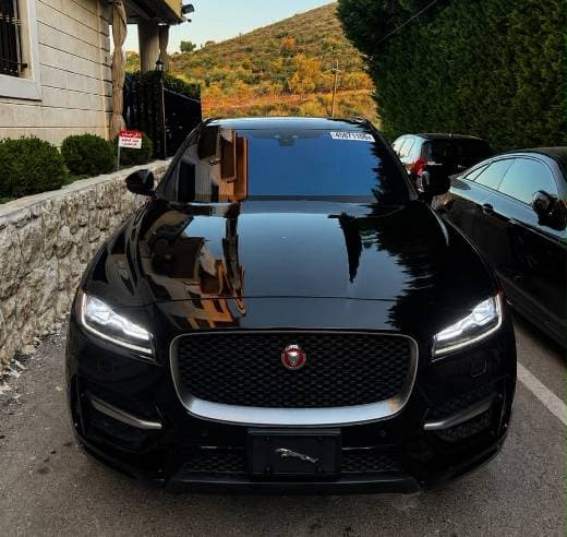 Jaguar F-PACE R-SPORT