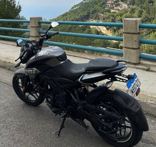 Bajaj Pulsar 200