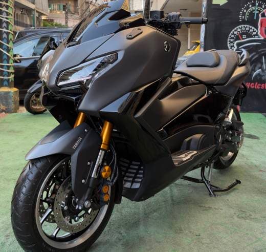 Yamaha TMAX 560
