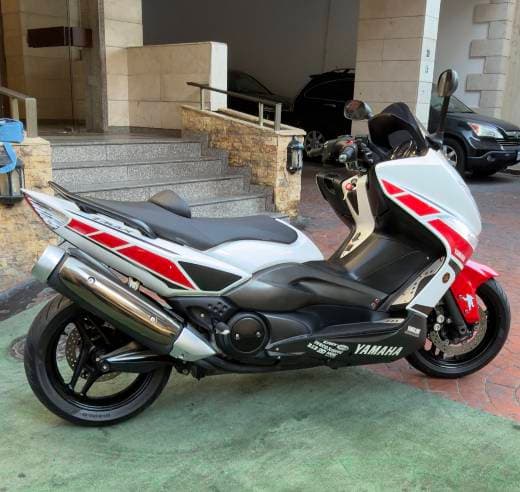 Yamaha TMAX 560