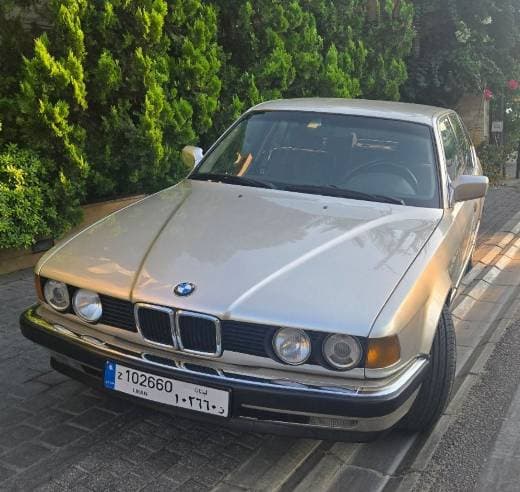 BMW 735i