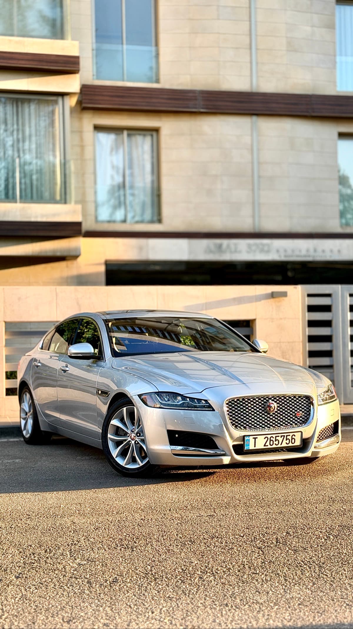 Jaguar XF