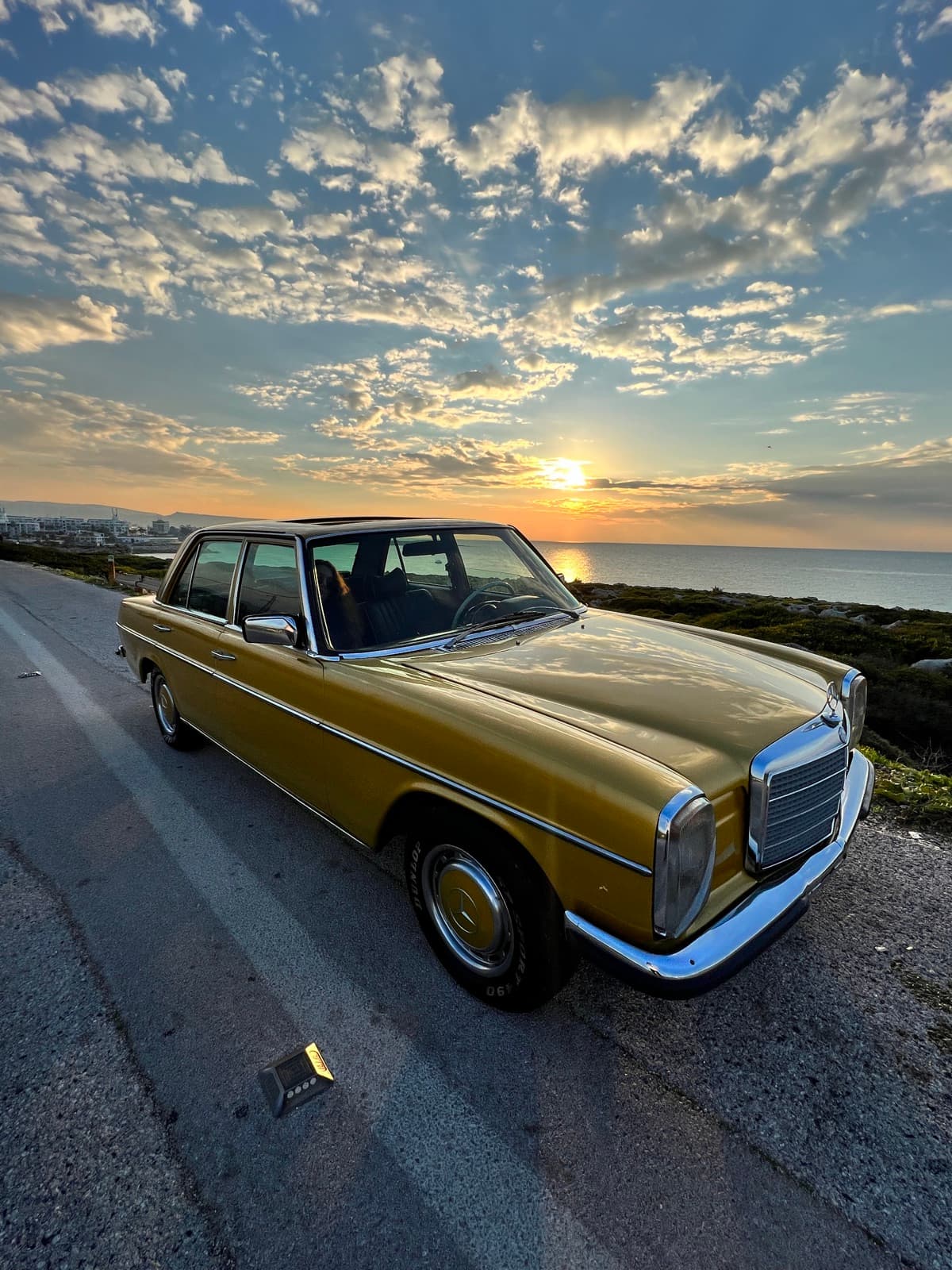 Mercedes-Benz W115