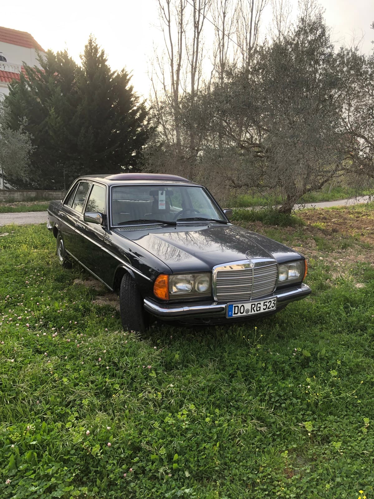 Mercedes-Benz 280E