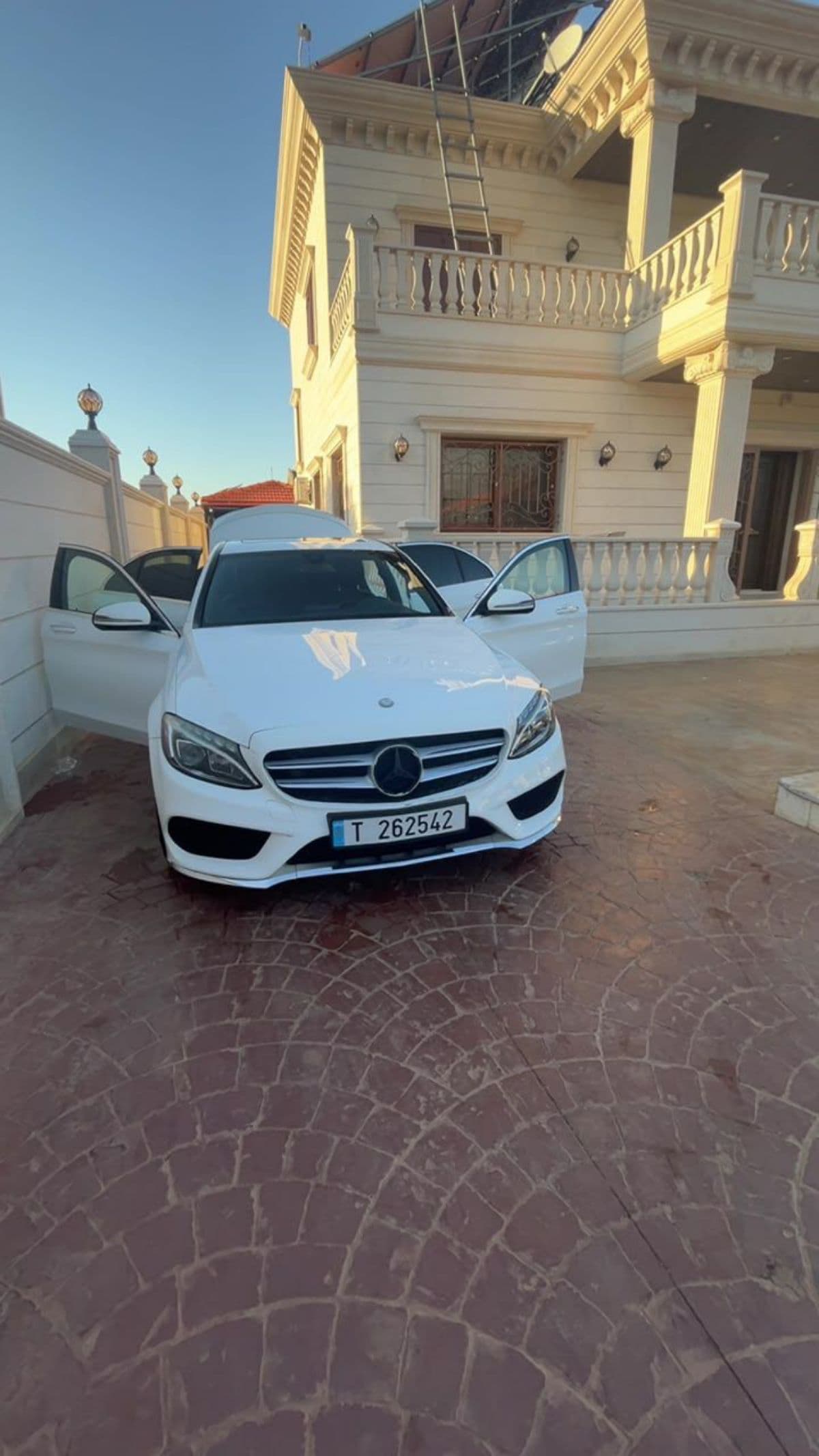 Mercedes-Benz C300