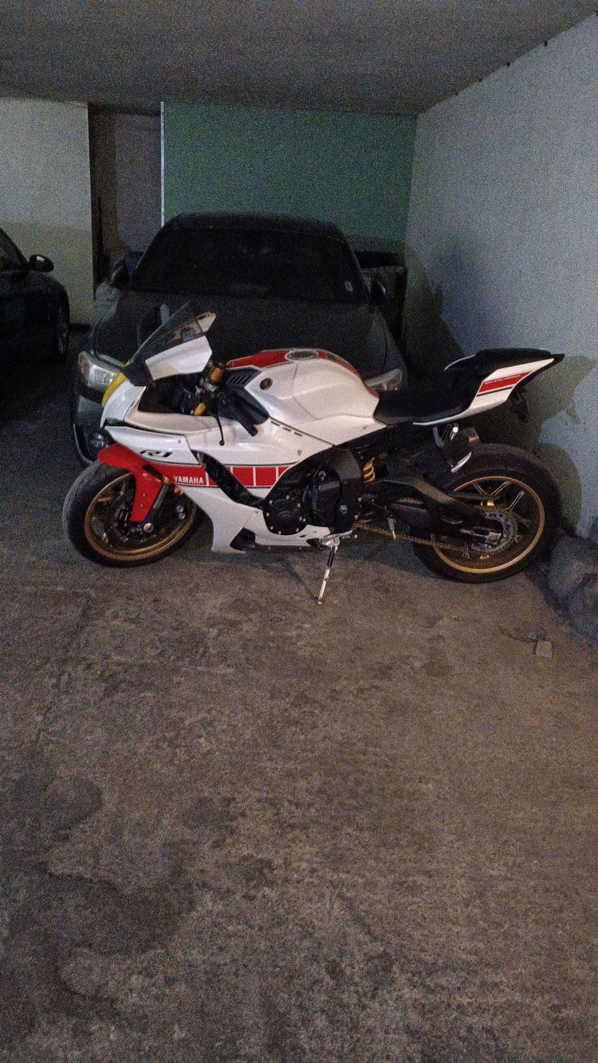 Yamaha YZF-R1