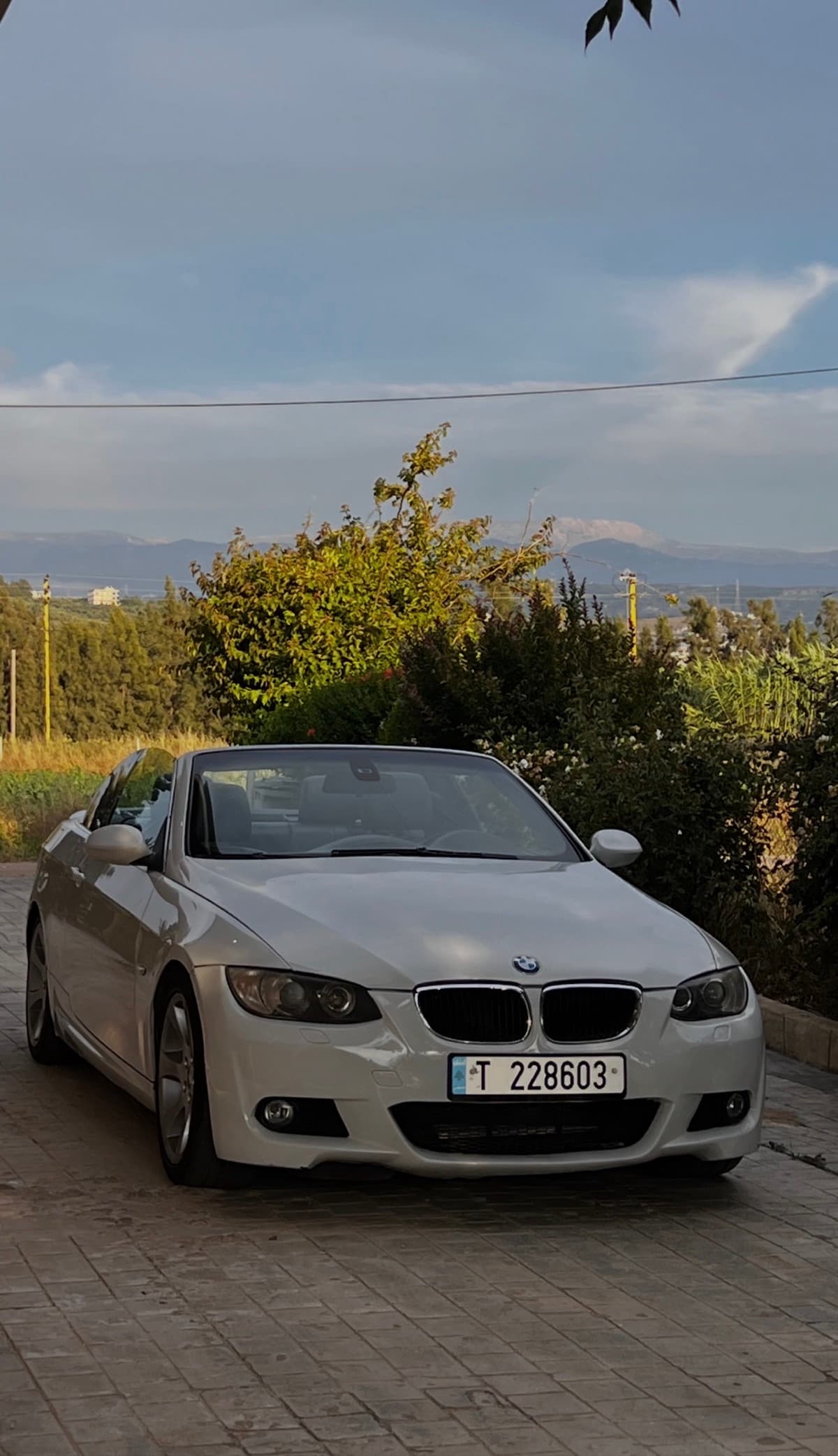 BMW 328i