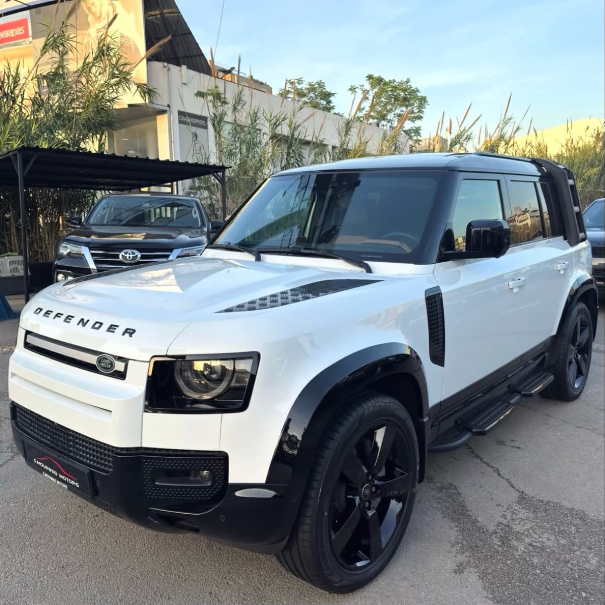 Land Rover Defender