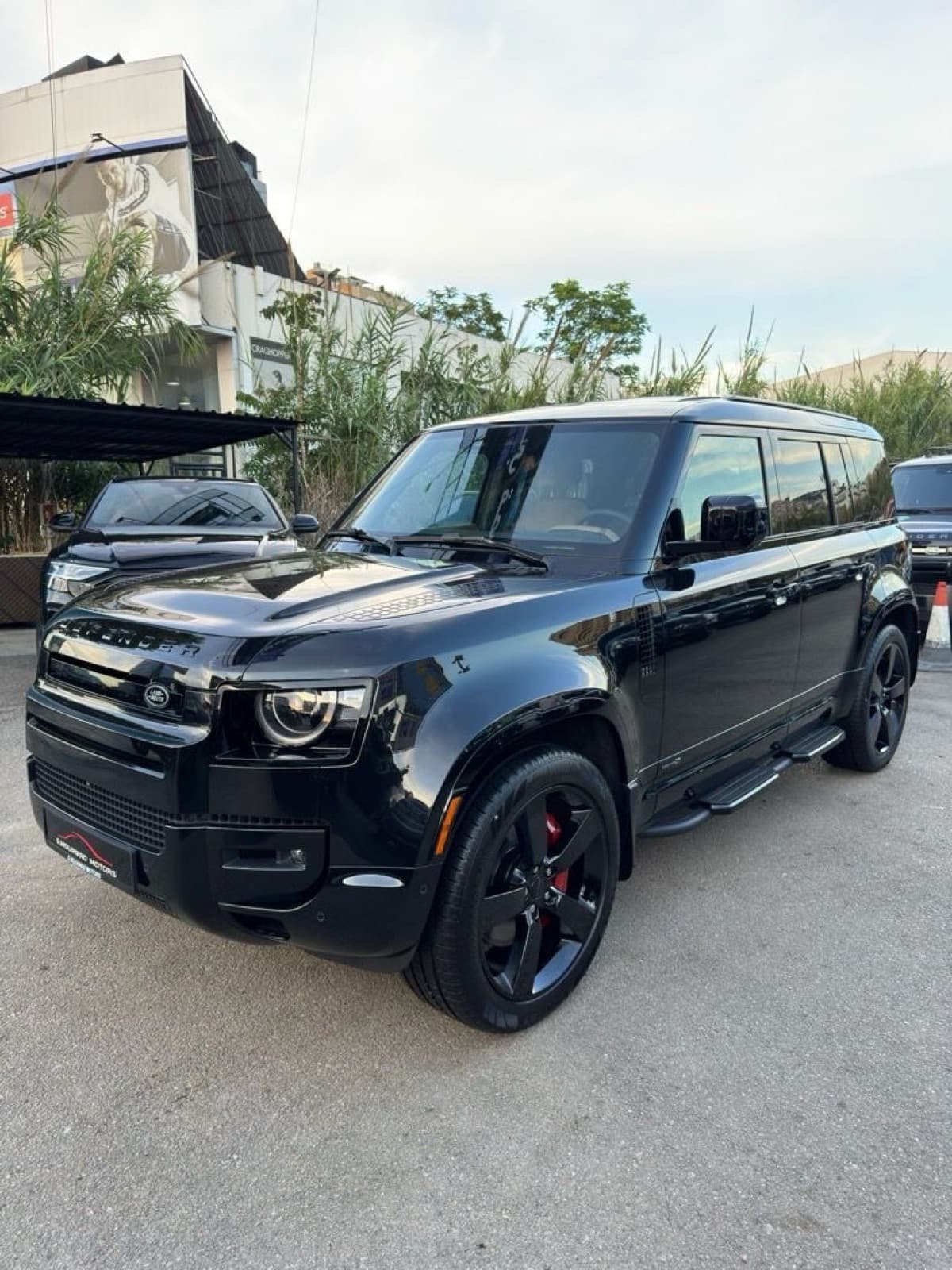 Land Rover Defender 110