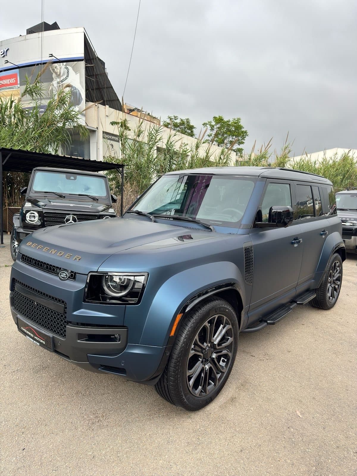 Land Rover Defender OCTA