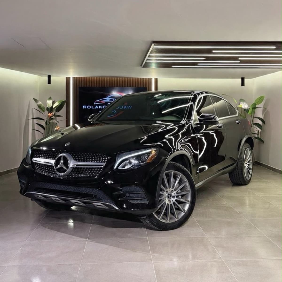 Mercedes-Benz GLC 300 AMG Package