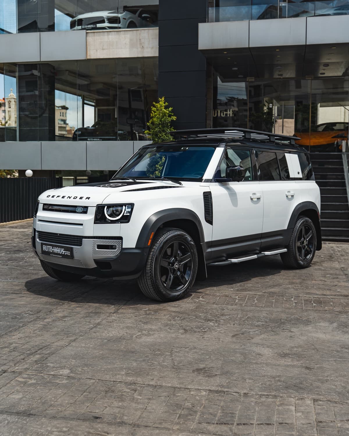 Land Rover Defender 110