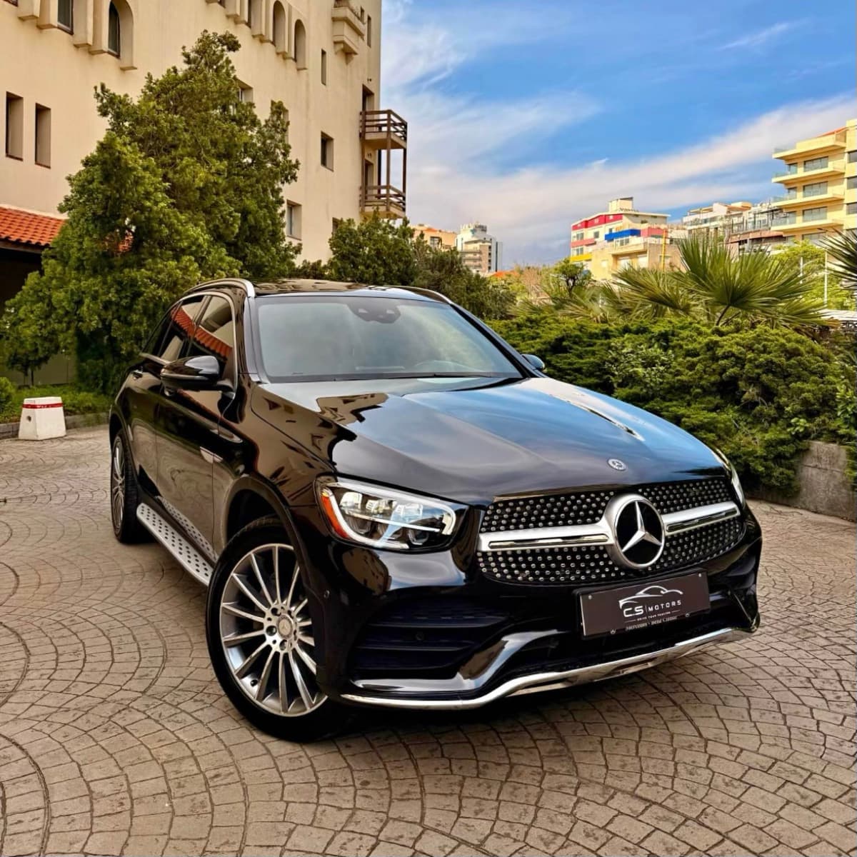 Mercedes-Benz GLC-300 4-Matic