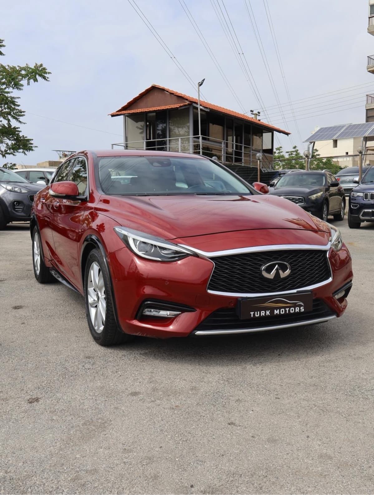 Infiniti q30