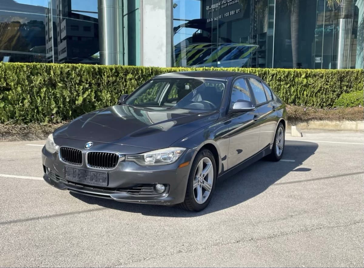 BMW 328i