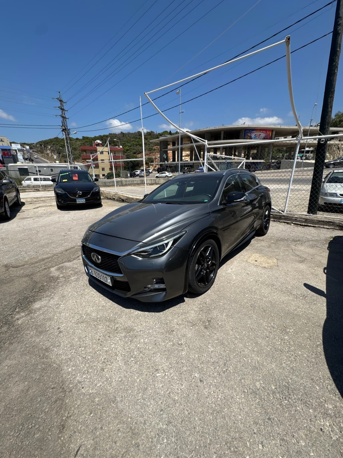 Infiniti QX30