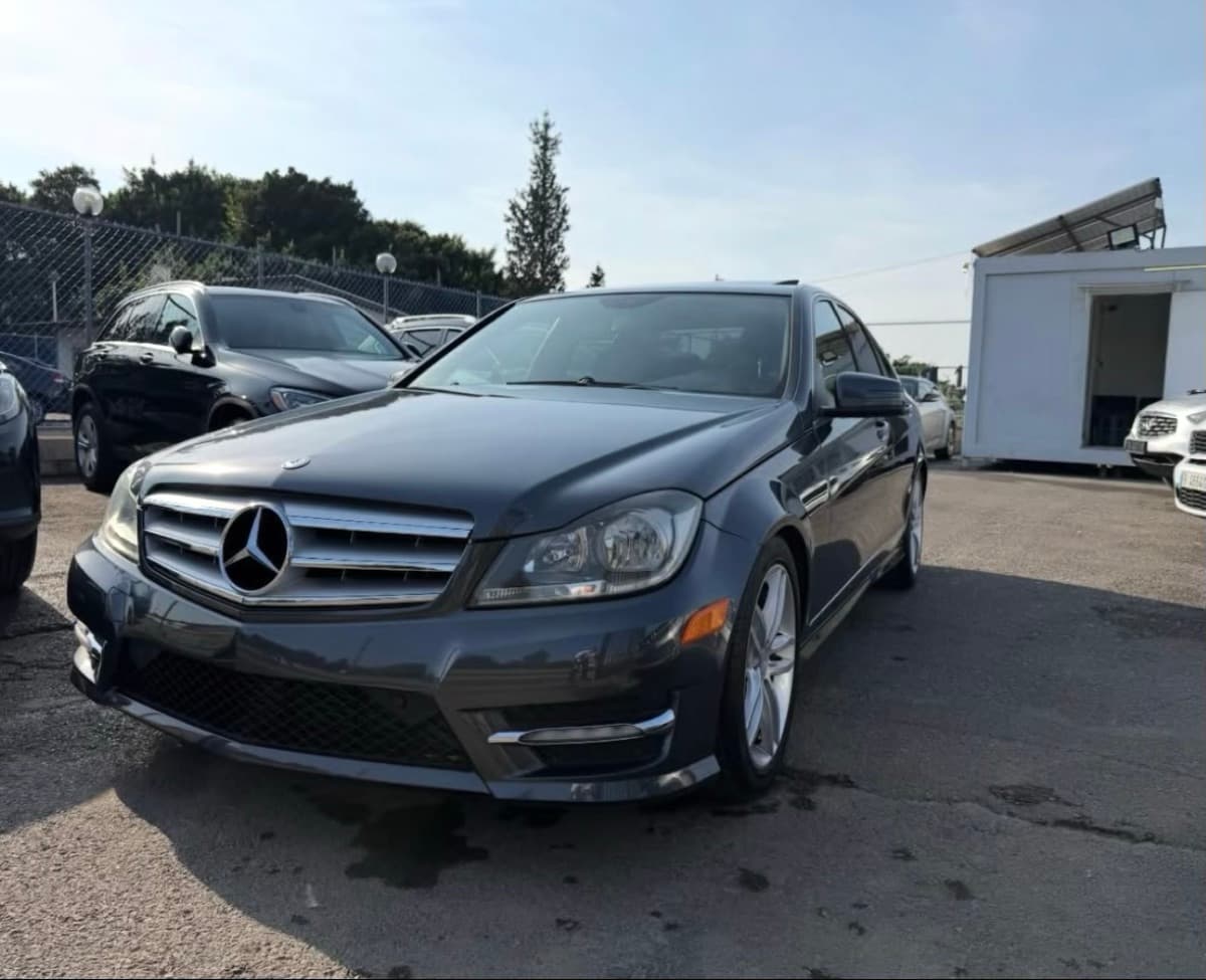 Mercedes-Benz C 300