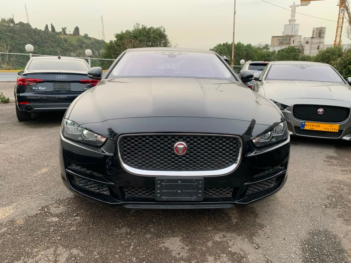 Jaguar XE