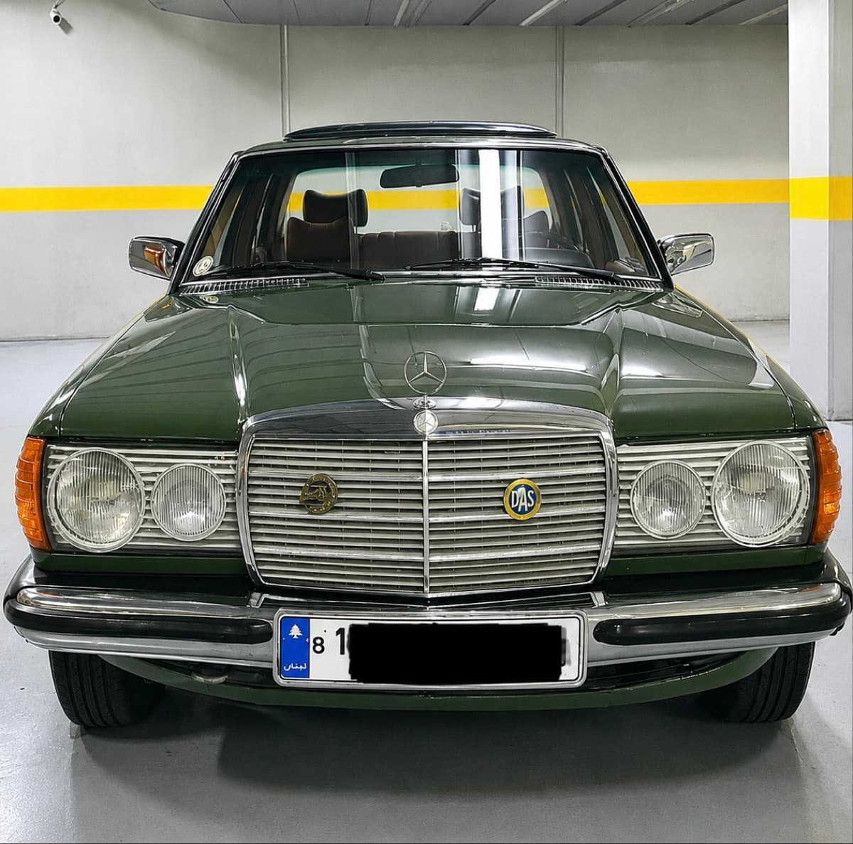 Mercedes-Benz E 230