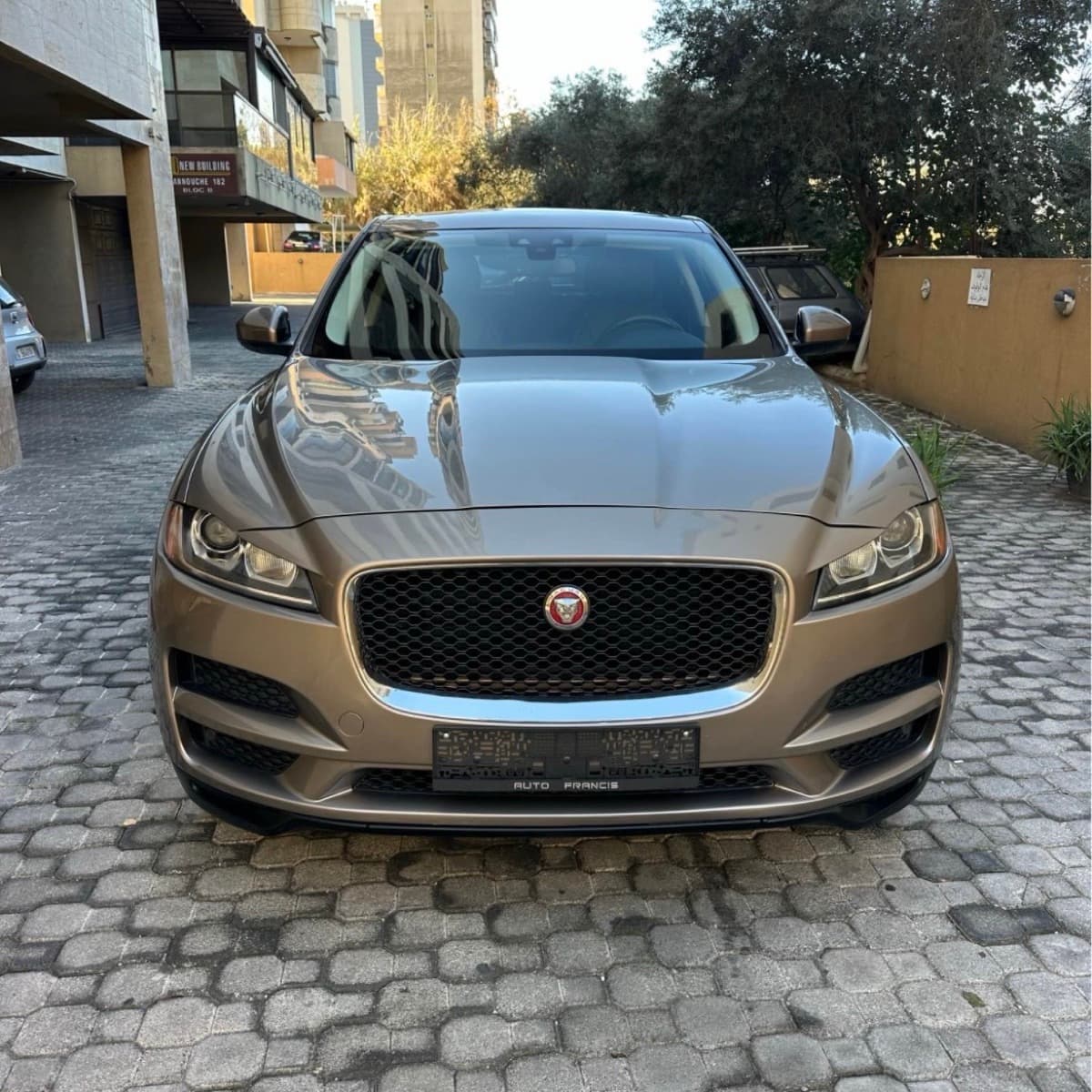 Jaguar F-PACE