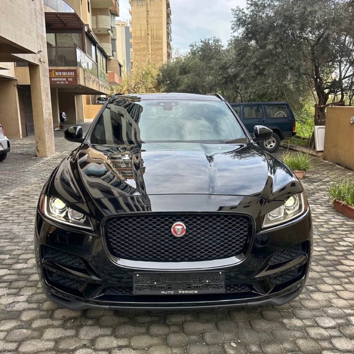 Jaguar F-PACE