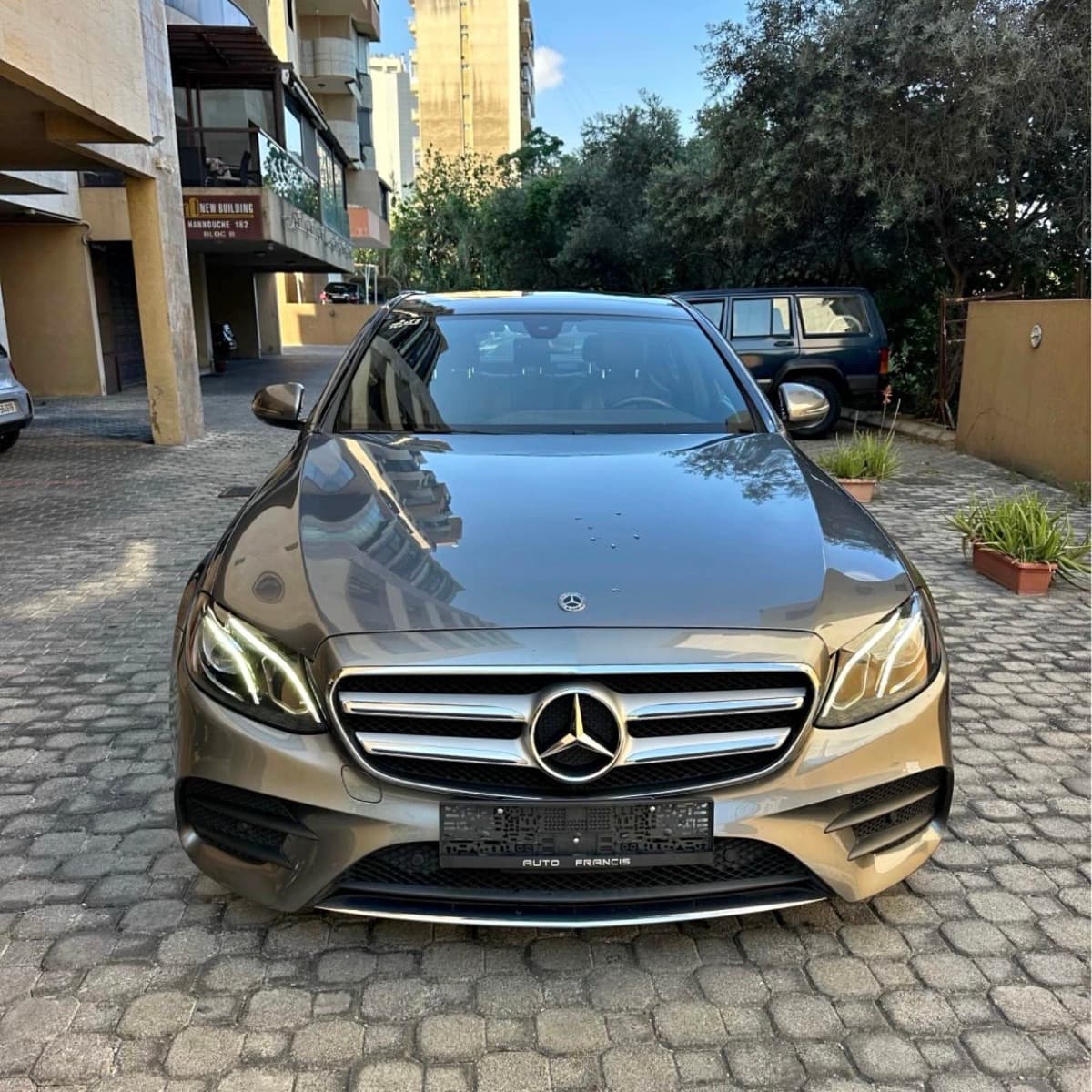 Mercedes-Benz E-300