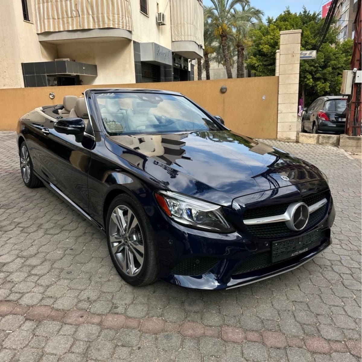 Mercedes-Benz C-300