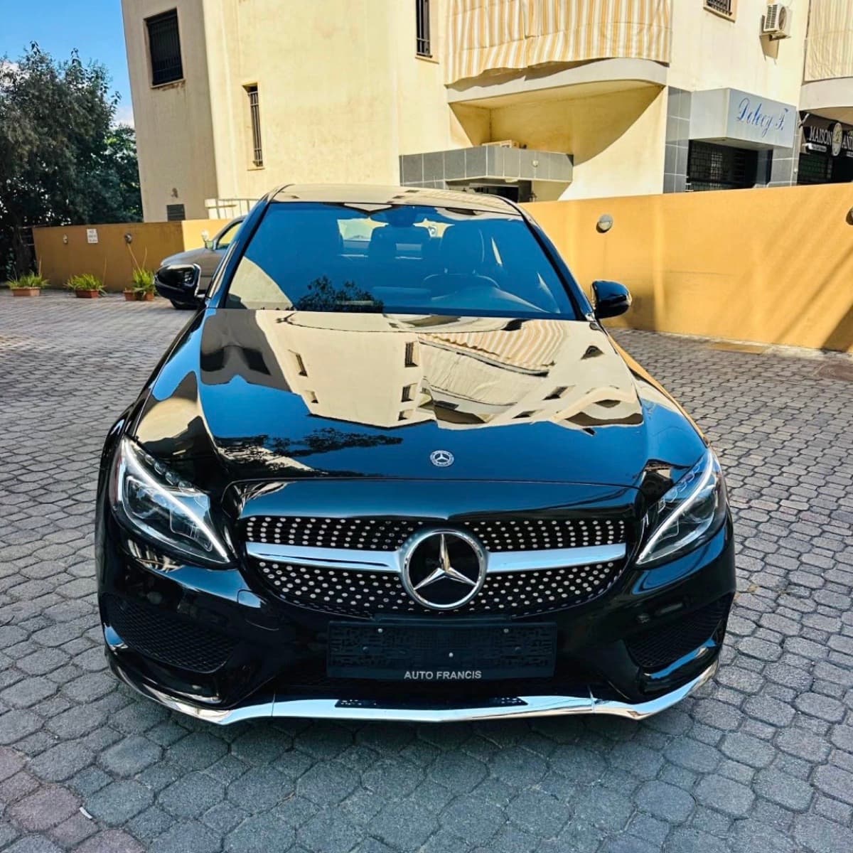 Mercedes-Benz C-300