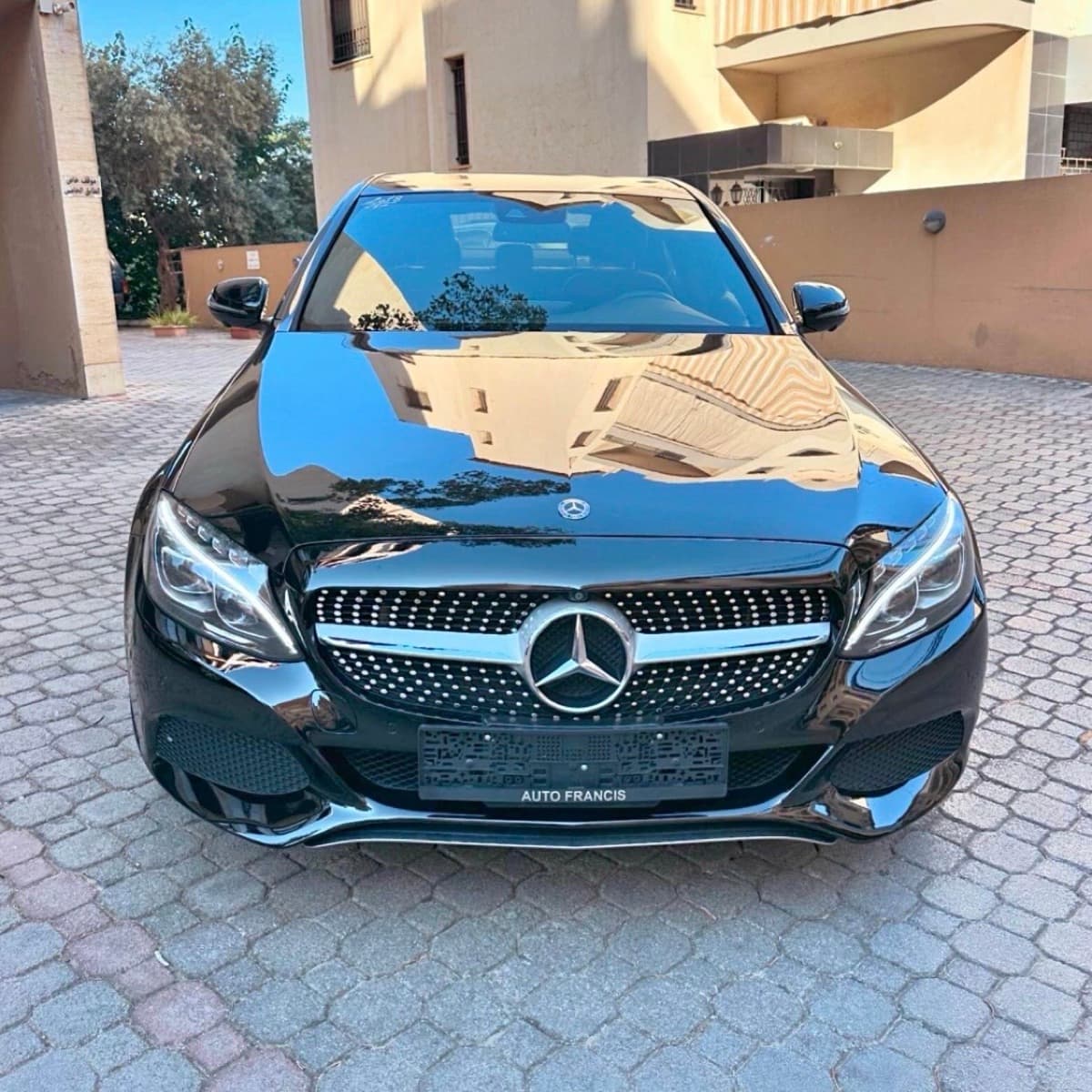 Mercedes-Benz C-300
