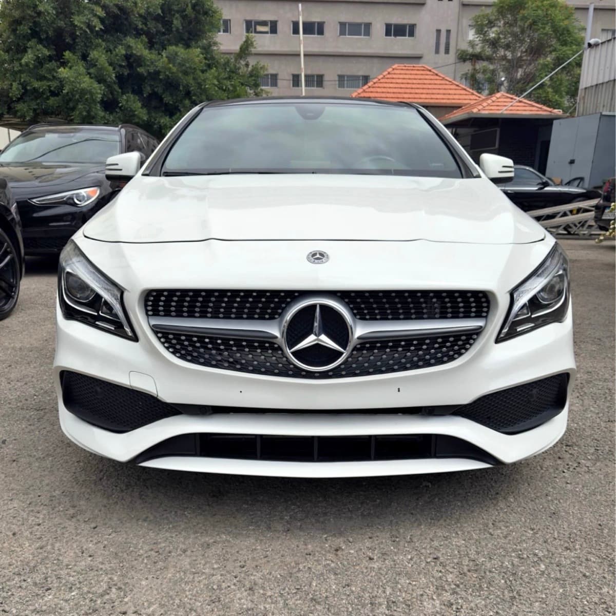 Mercedes-Benz CLA