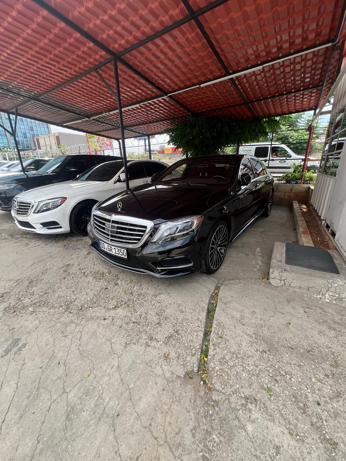 Mercedes-Benz S-550