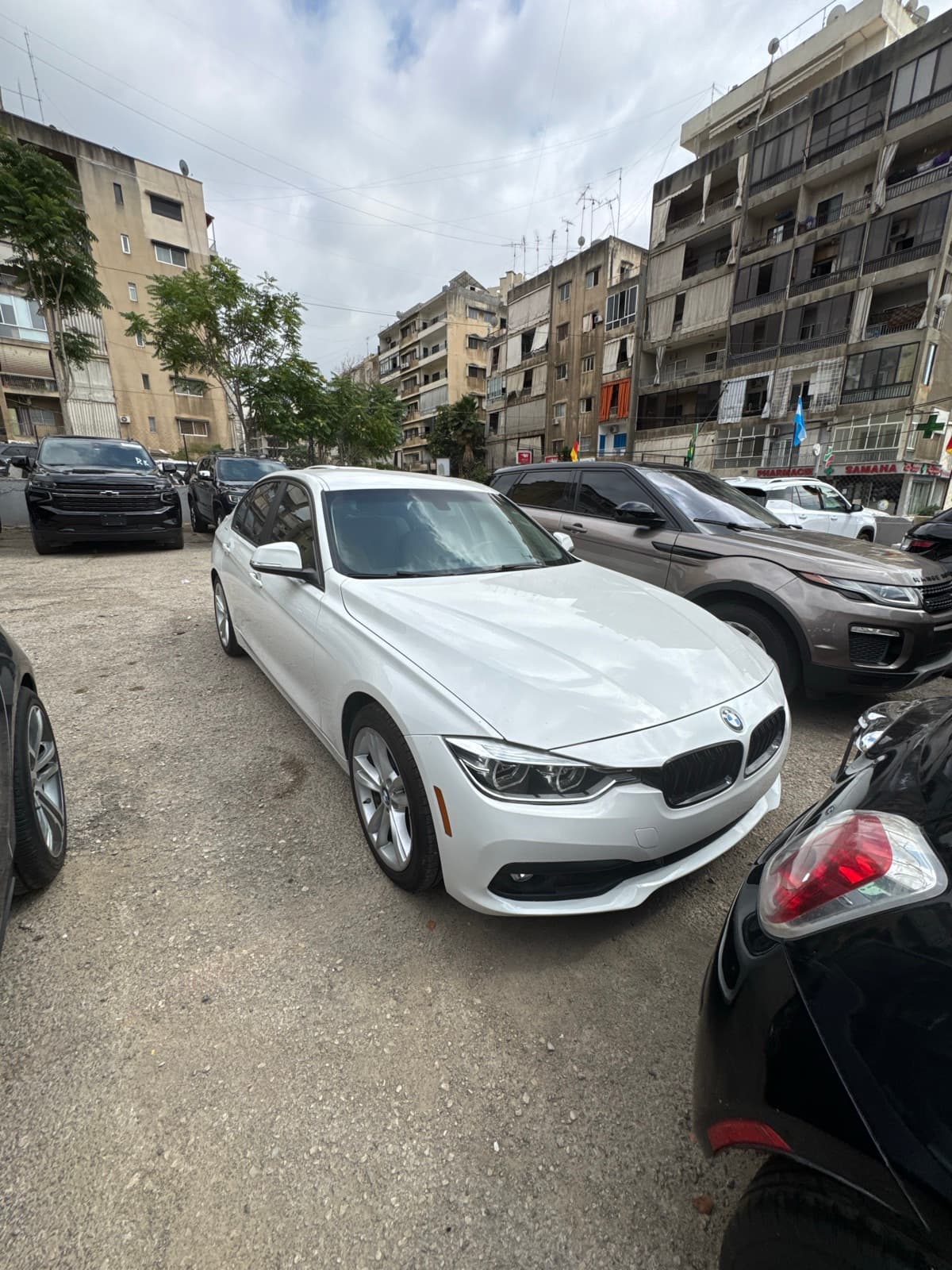 BMW 320i