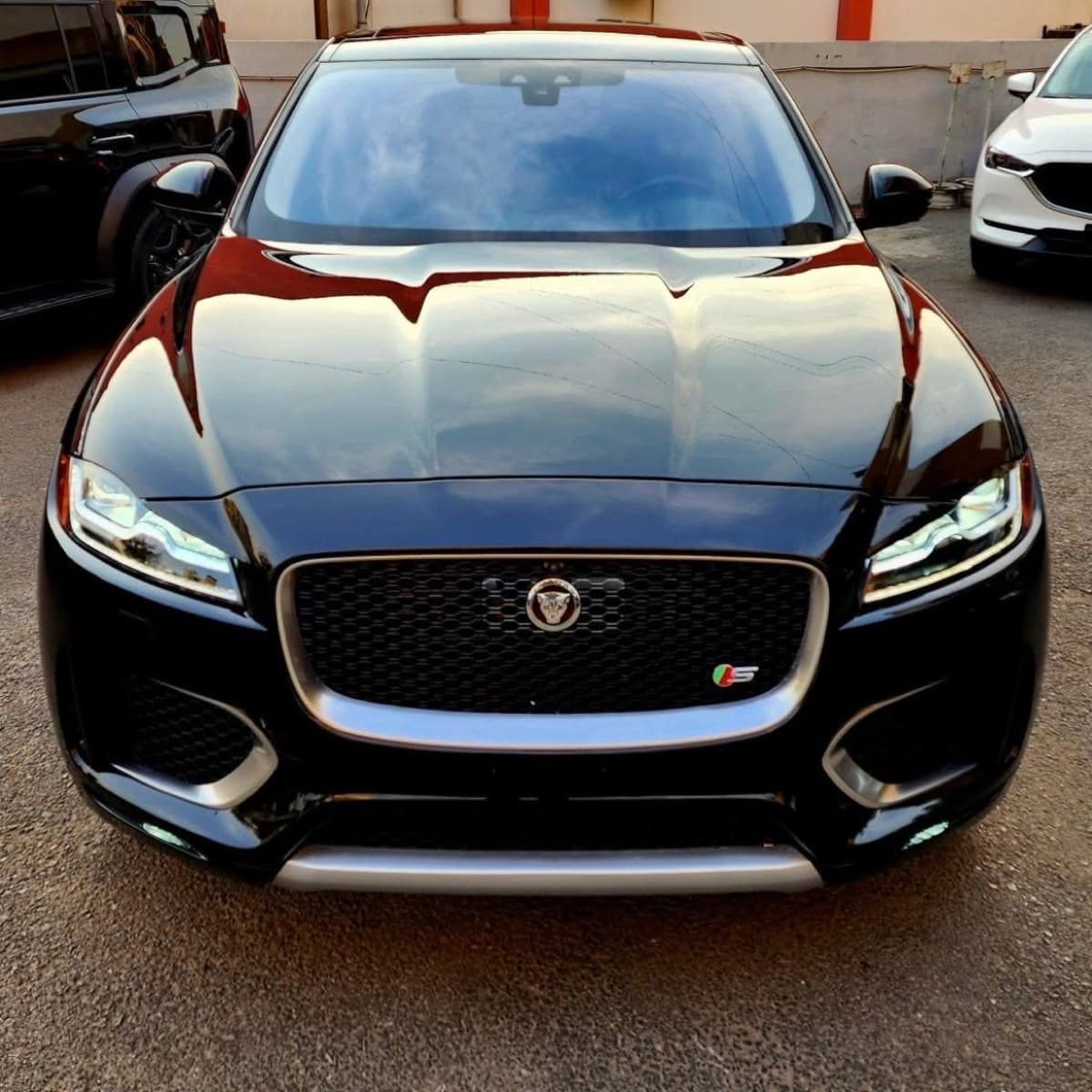 Jaguar F-PACE