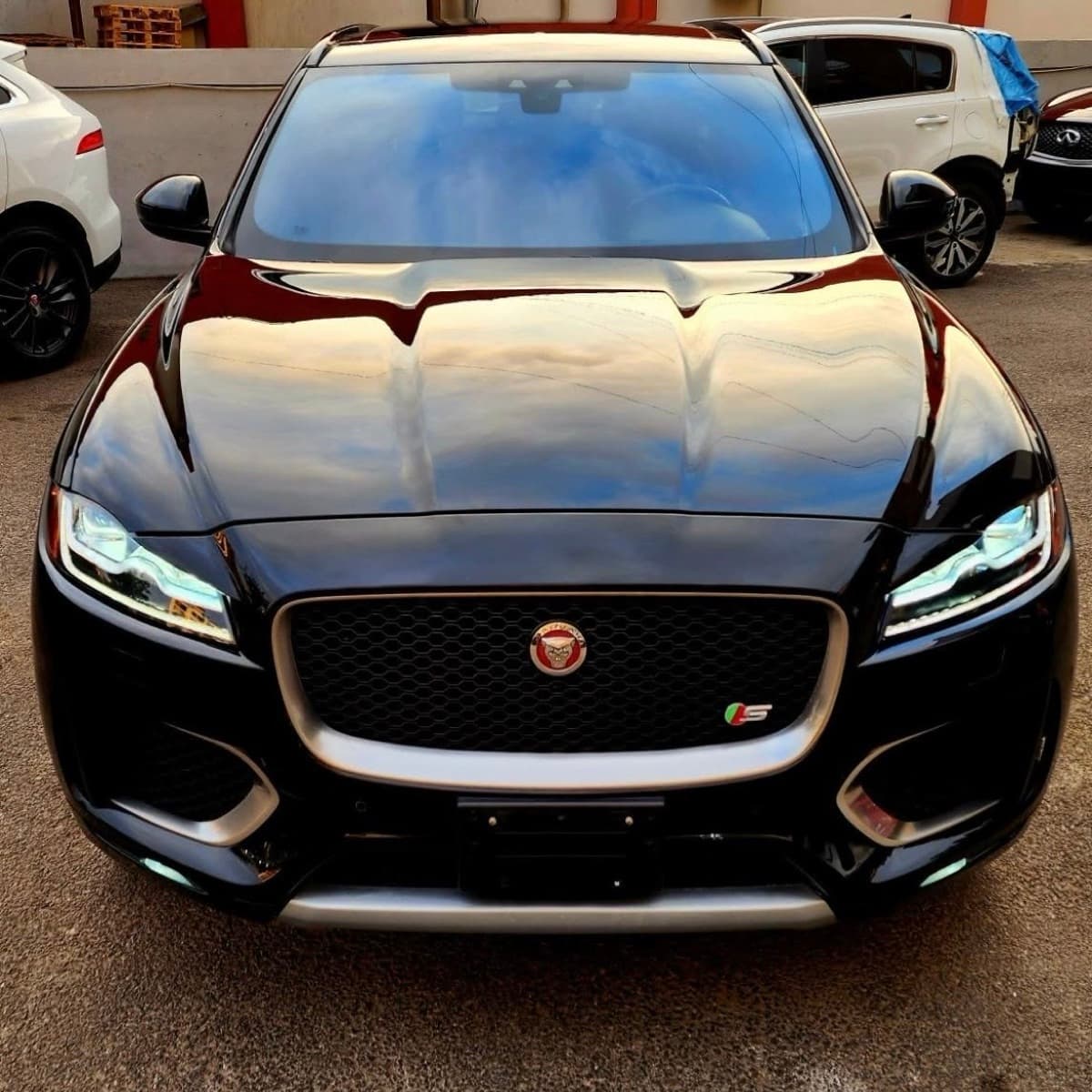 Jaguar F-PACE