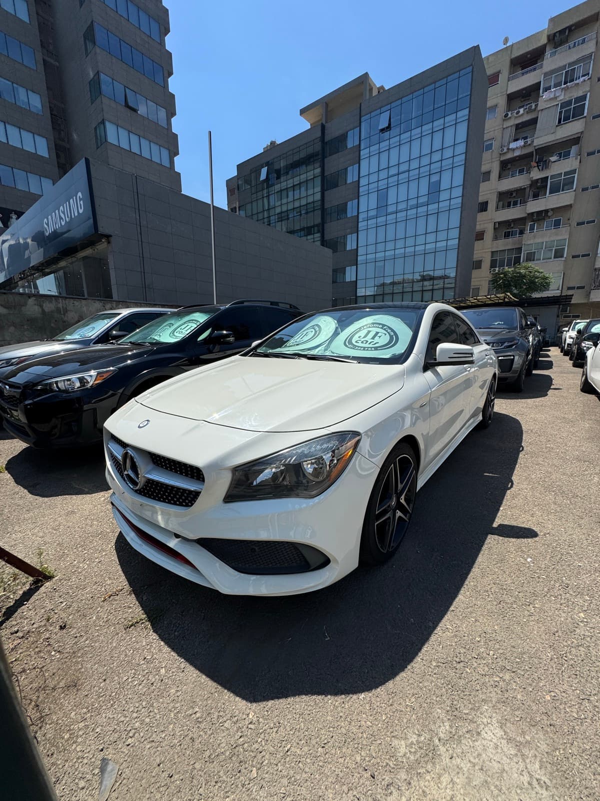 Mercedes-Benz CLA