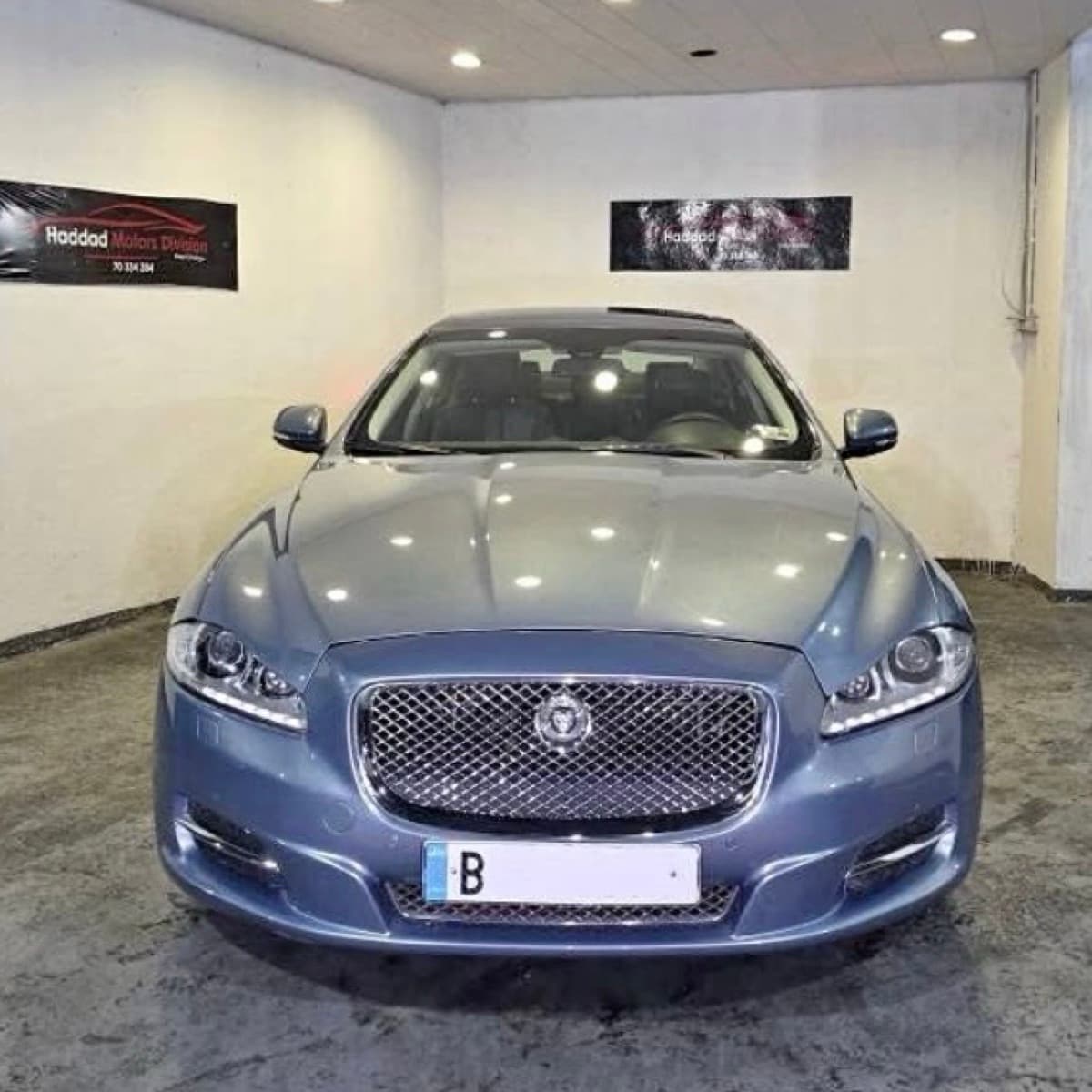 Jaguar XJ