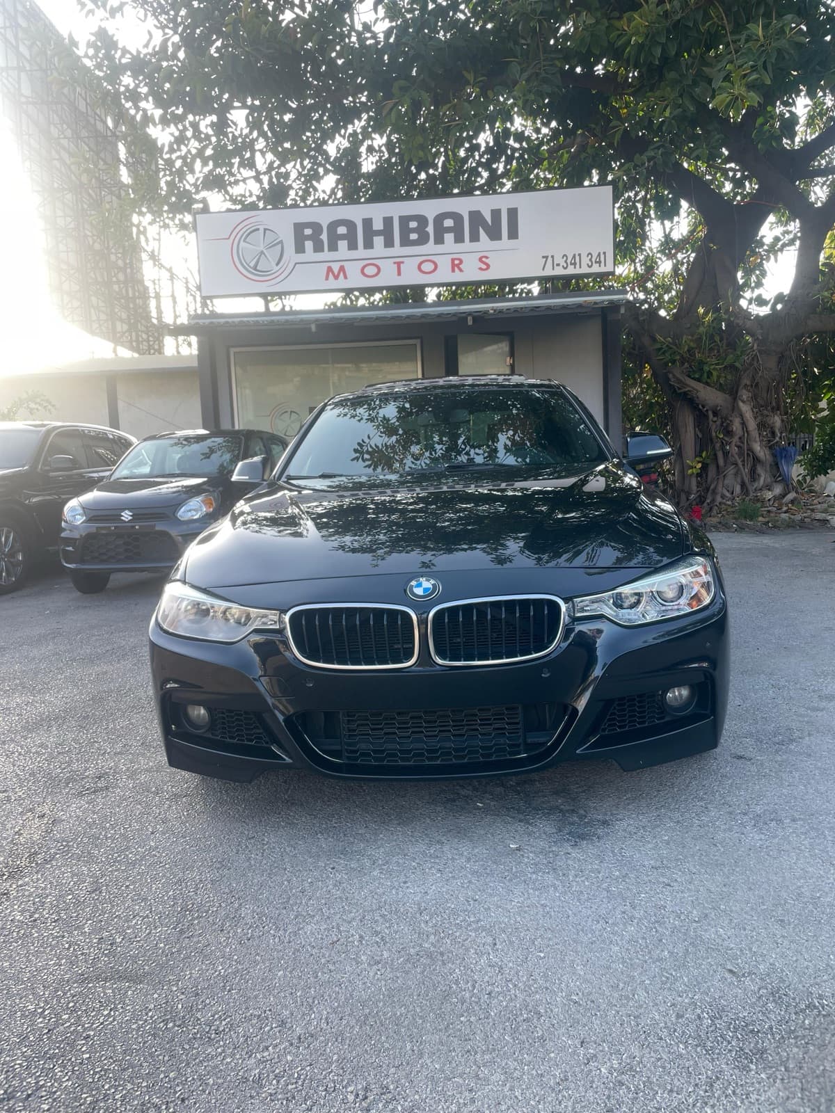 BMW 328i