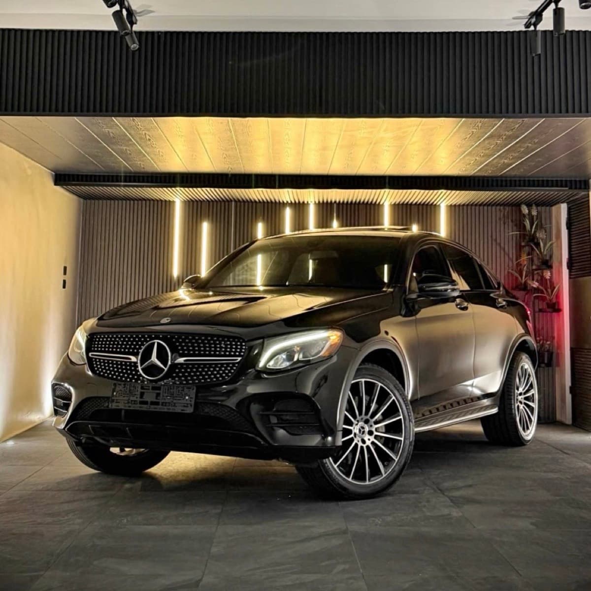 2018 Mercedes-Benz GLC 300