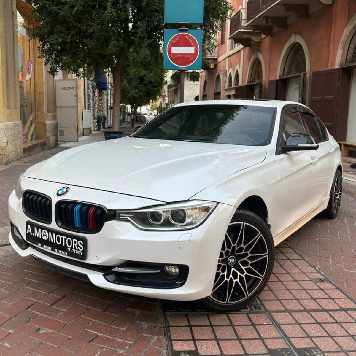 BMW 328i