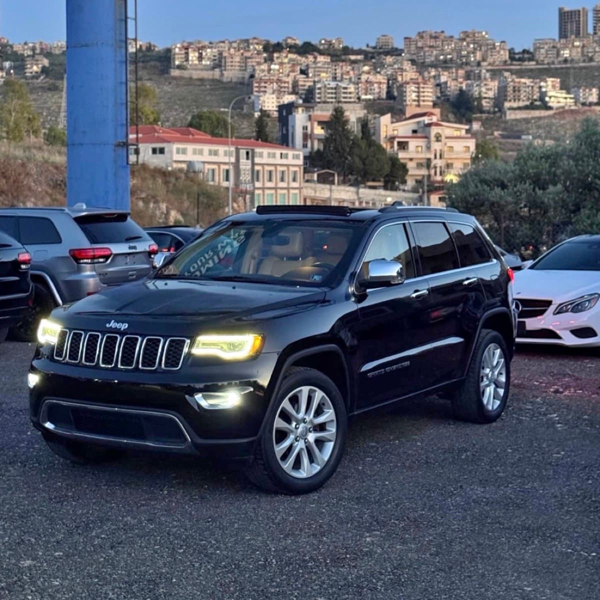 Jeep Cherokee