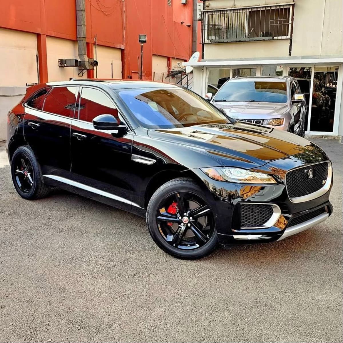 Jaguar F-PACE