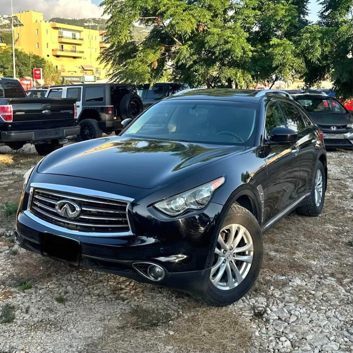 Infiniti FX35