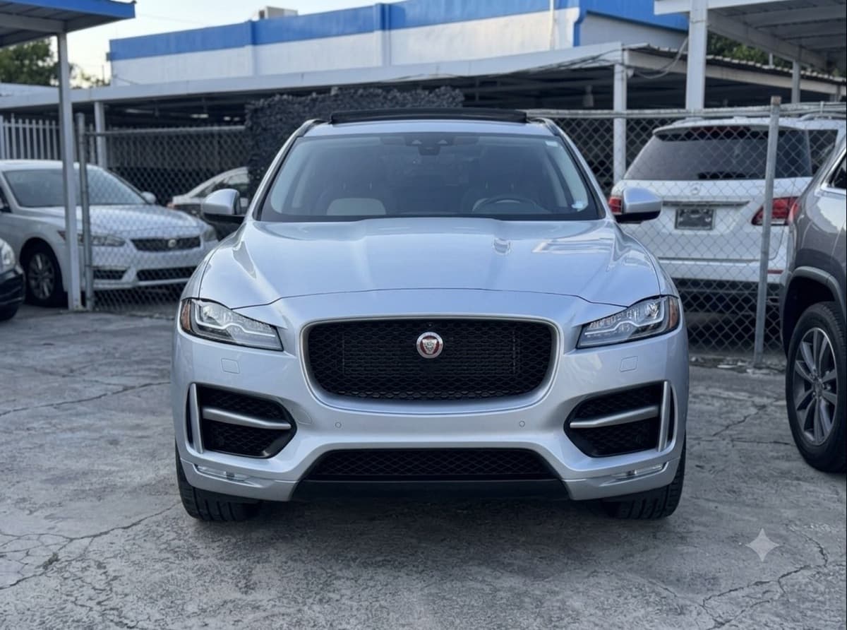 Jaguar F-PACE