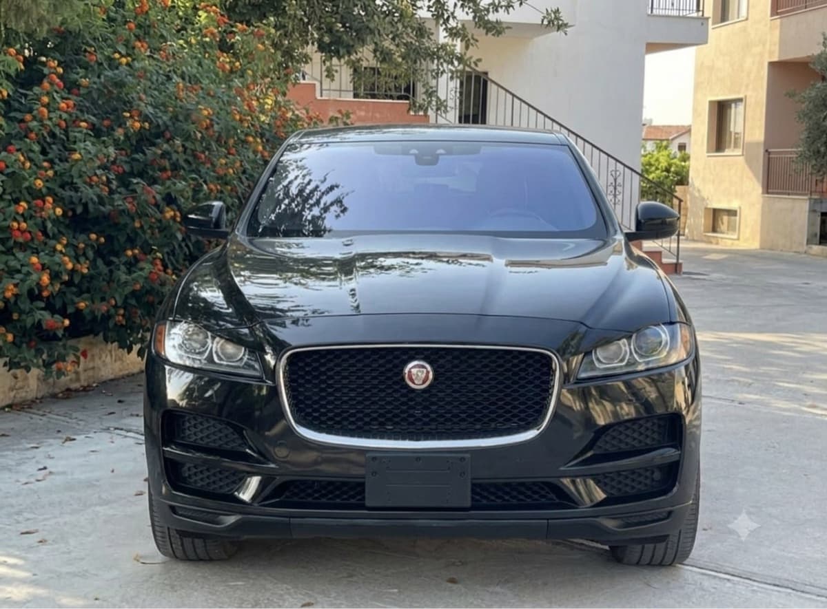 Jaguar F-PACE